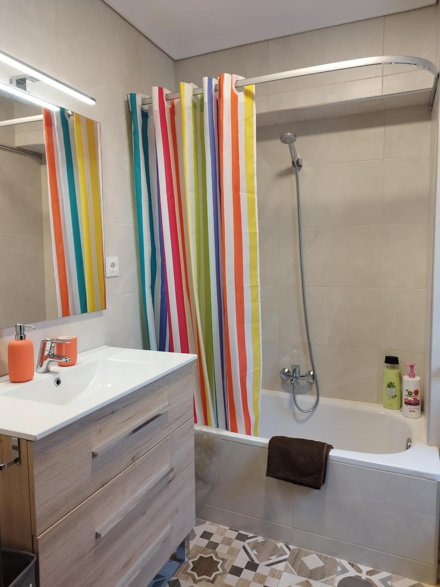 Apartamento Centro. Bahia. Estaciones. *